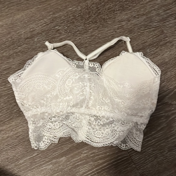 White lace bralette - Picture 2 of 3